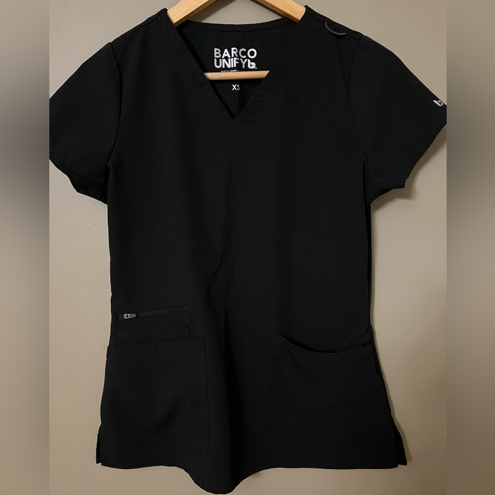 Barco Unify Black Scrub Top